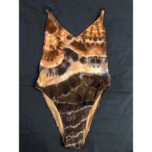 Tie-dye swimsuit 🍭